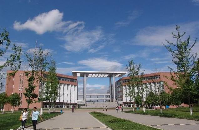 成都高铁学校