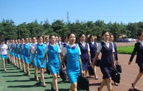 成都航空专修学校