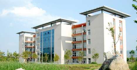 曲靖师范学院
