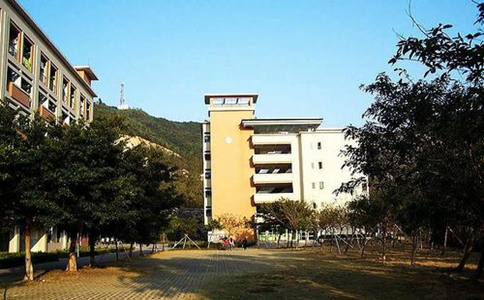省卫校龙泉驿区卫校