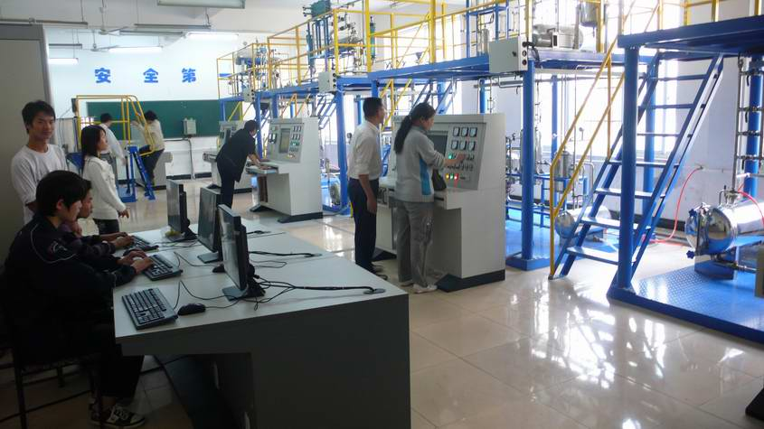 江西省化学工业高级技工学校