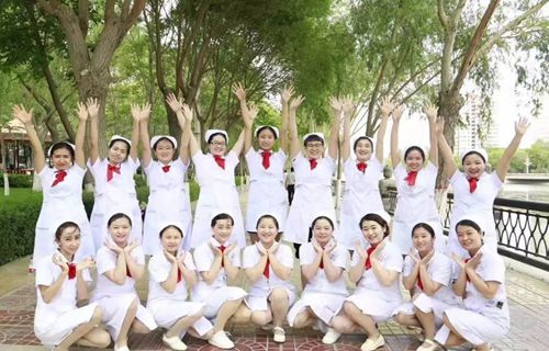 昆明市旅游职业高级中学高铁学校