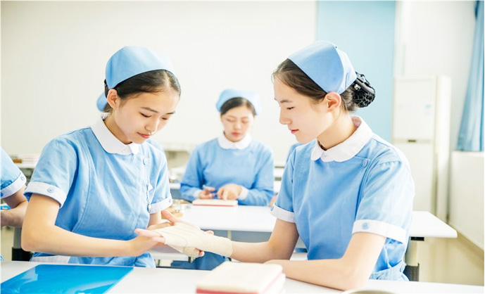 四川国盛技工学校护理专业