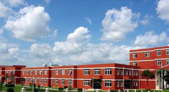 四川托普计算机职业学校