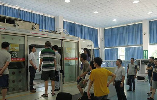 学校领导