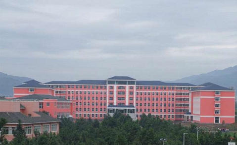 云南工业技师学院