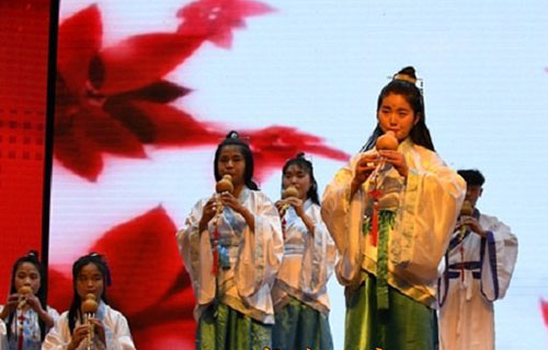 学生表演