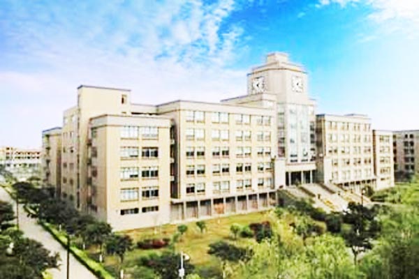 成都市庄园机电职业技术学校环境如何