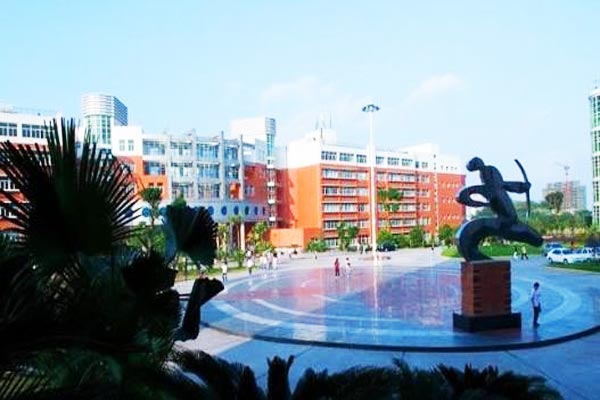 四川理工技师学院招生对象