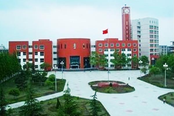 彭州市技工学校开设那些热门专业