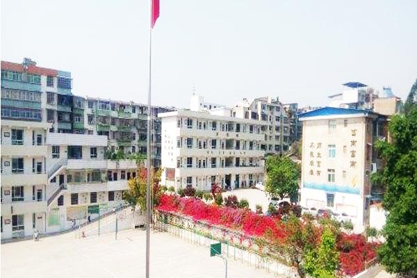 自贡市电子信息职业技术学校好不好