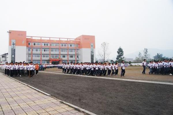 四川省泸县建筑职业中专学校好不好