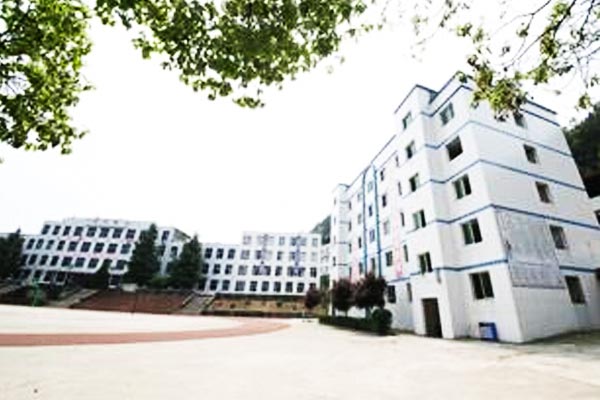 平昌县西兴职业中学好不好