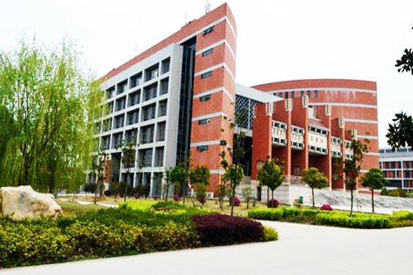 **第五冶金建设公司技工学校助学政策