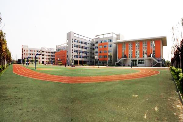 成都市礼仪职业中学助学政策