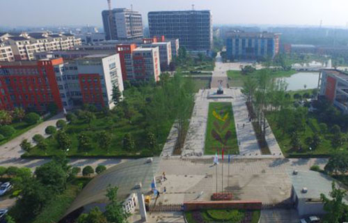 成都铁路卫生学校校园全景