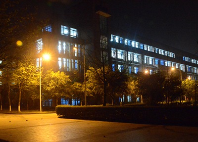 重庆机电职业技术学院求真楼实景