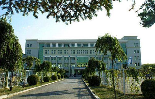 烟台市商业职工中等专业学校