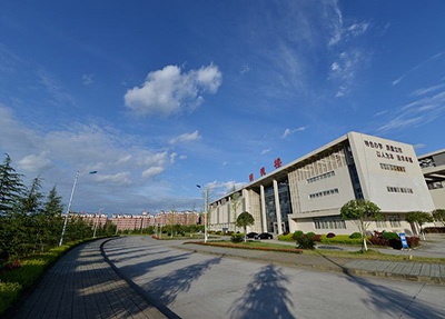 达县师范高等专科学校学院大门