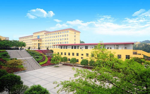 2023年重庆华绣中等专业学校有哪些专业