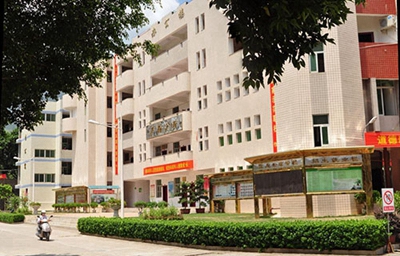 武汉艺术学校2024年报名学费多少钱