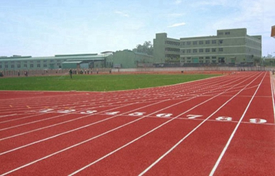 成都华大医药卫生学校2024年学费多少钱一年
