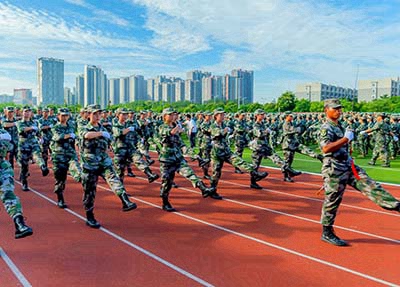 南江县小河职业中学2025年宿舍条件