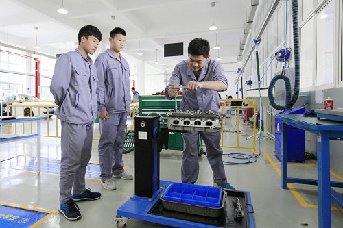 成都汽车职业技术学校2023年招生计划
