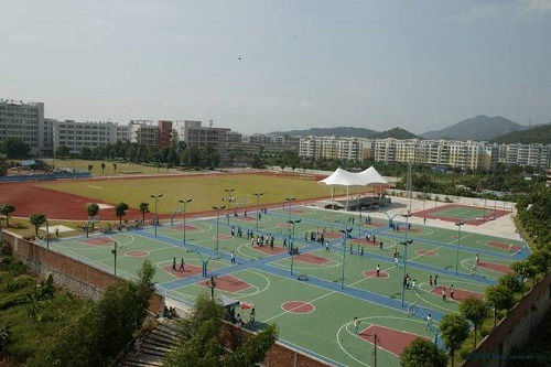 四川荥经县职业高级中学收费标准