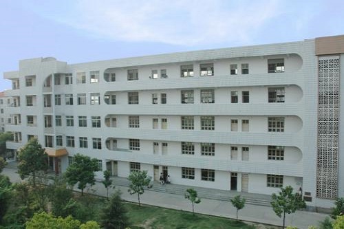 四川省隆昌县金墨职业中学的招生要求
