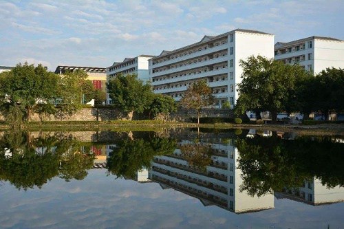 2023年四川省通江县民胜职业高级中学的招生要求