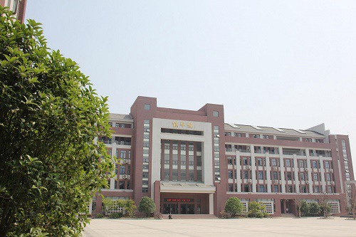 2023年梓潼七一高级职业中学校学费